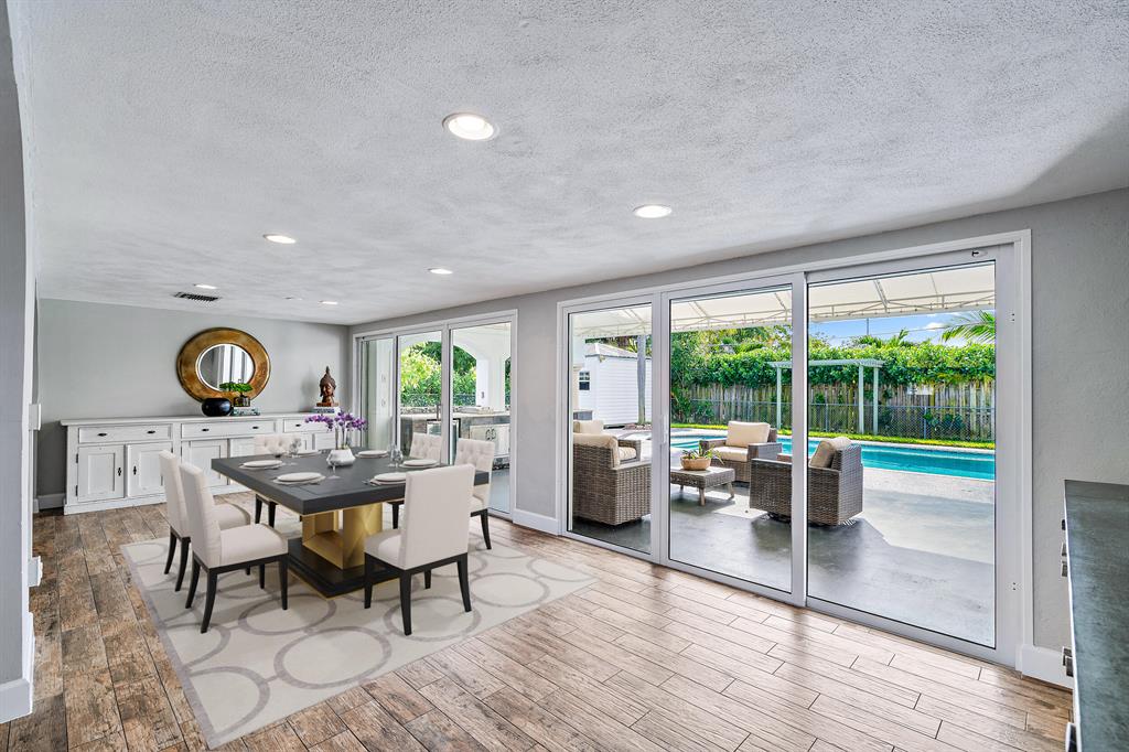 TEQUESTA IN PB 25 PGS 7 TO 15 INC - Residential