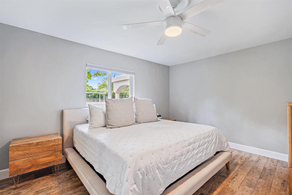 TEQUESTA IN PB 25 PGS 7 TO 15 INC - Residential