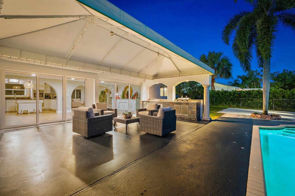 TEQUESTA IN PB 25 PGS 7 TO 15 INC - Residential