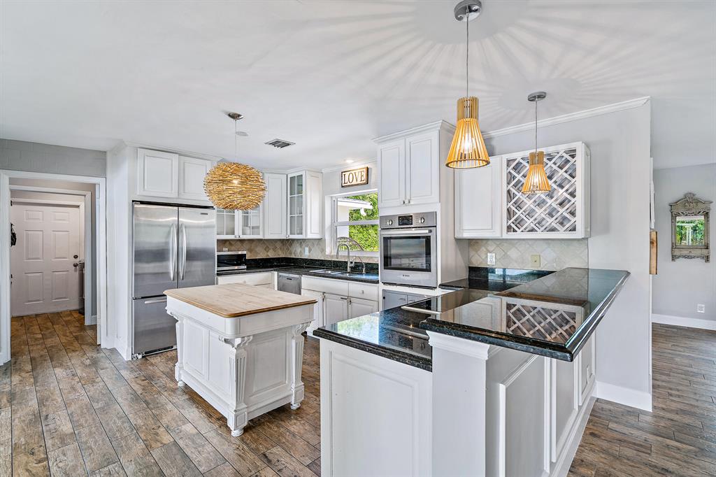 TEQUESTA IN PB 25 PGS 7 TO 15 INC - Residential