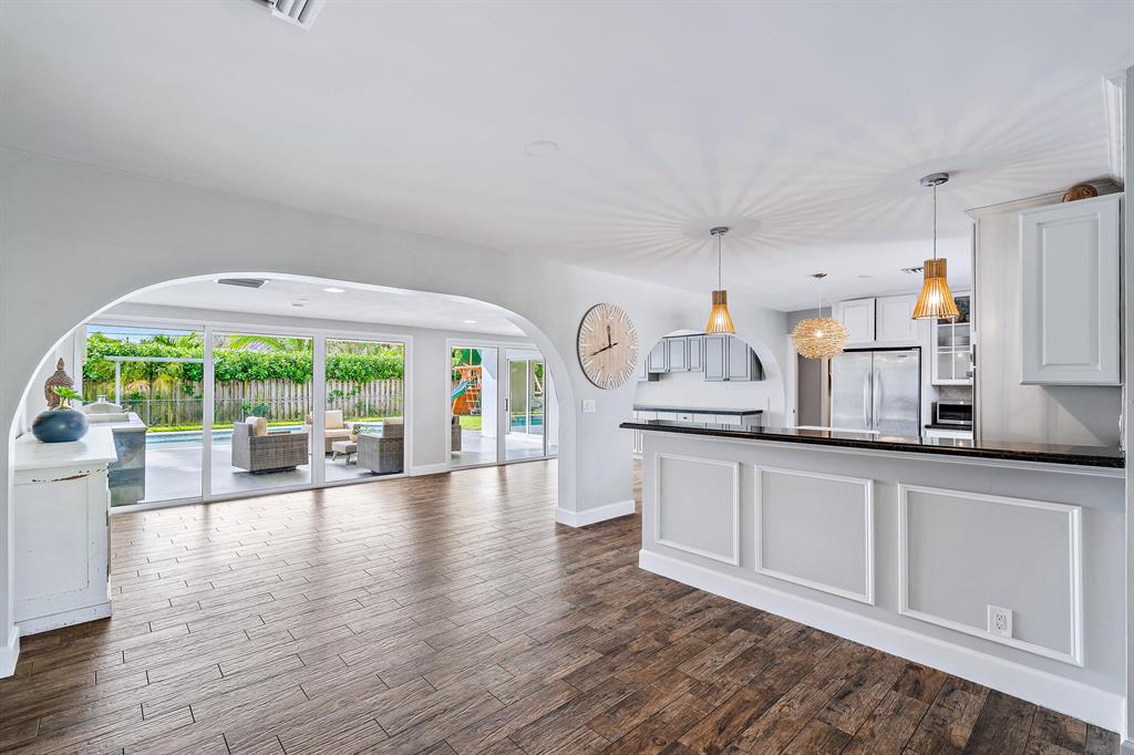 TEQUESTA IN PB 25 PGS 7 TO 15 INC - Residential