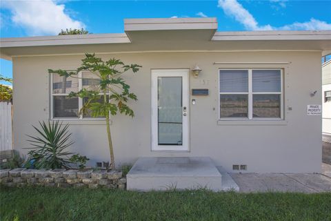 157 E 25th Street Riviera Beach FL 33404