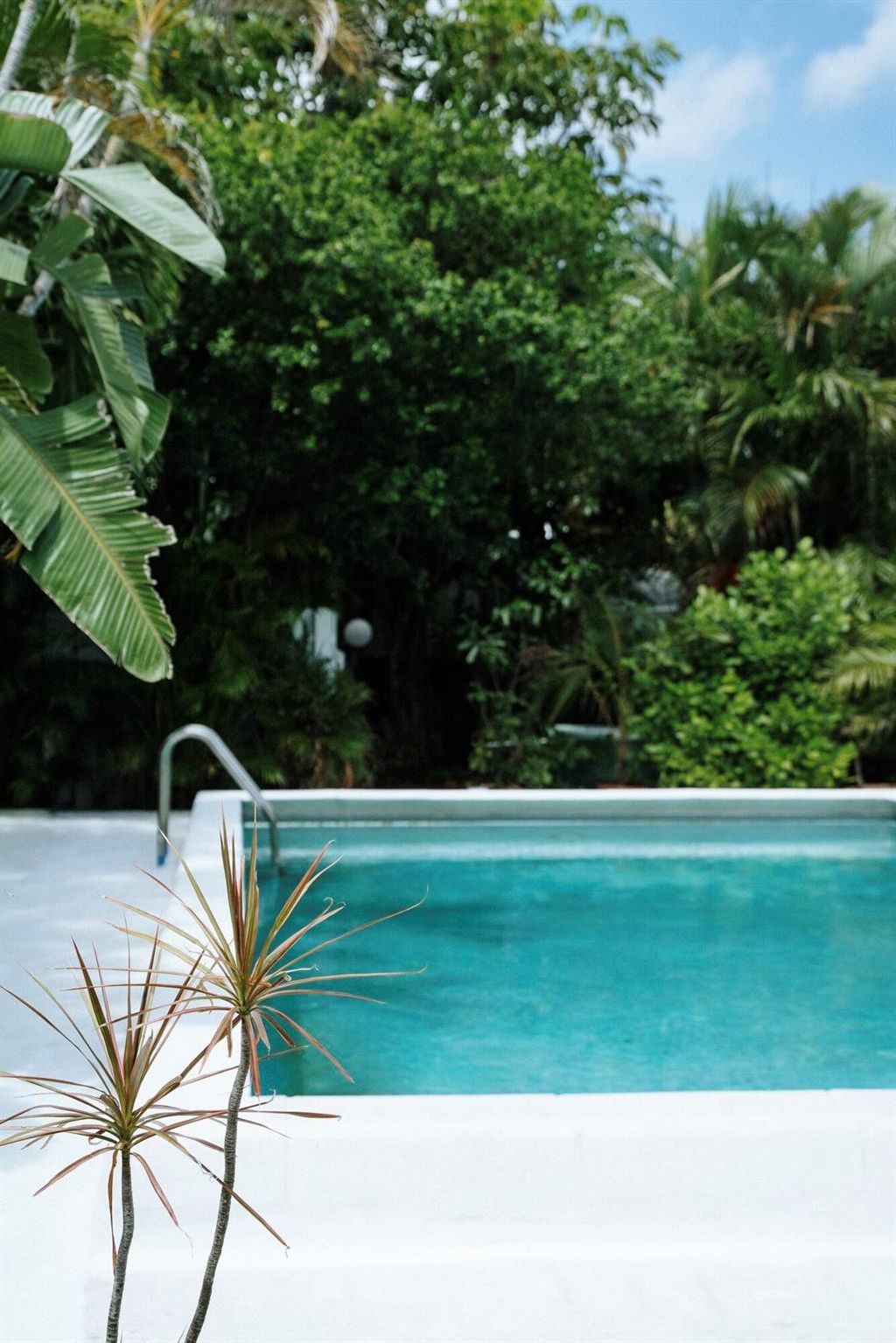 Photo of 1918 NE 6th Street, Deerfield Beach, FL 33441 (MLS # R11085618)