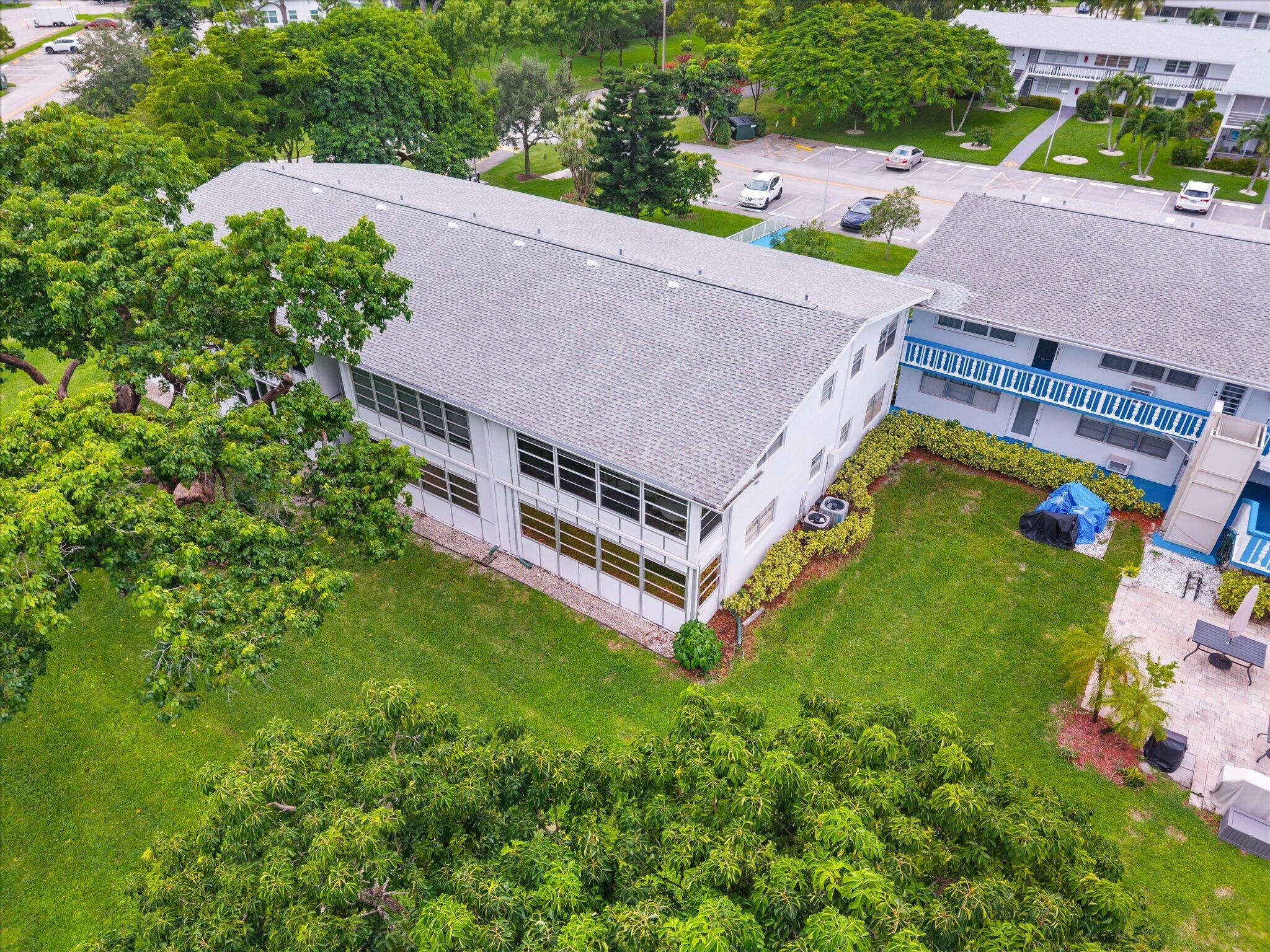 256 MARKHAM L