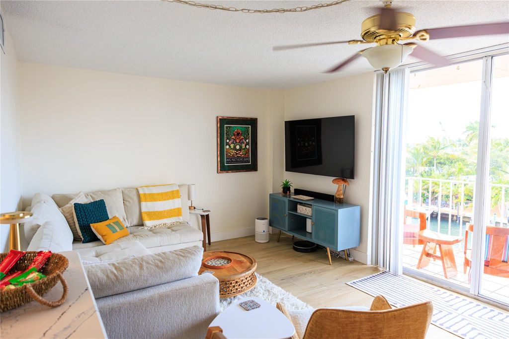 Photo of 1777 SE 15th Street #404, Fort Lauderdale, FL 33316 (MLS # F10556129)