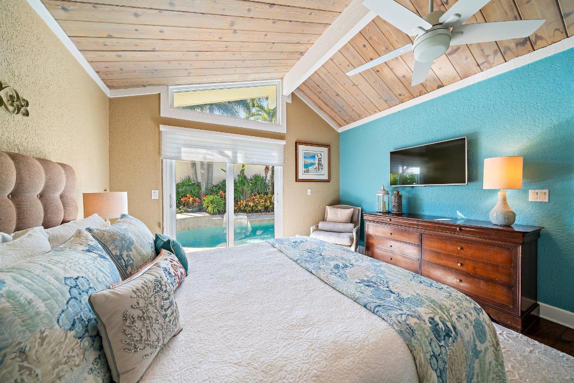 OCEAN WALK PLACE - Residential