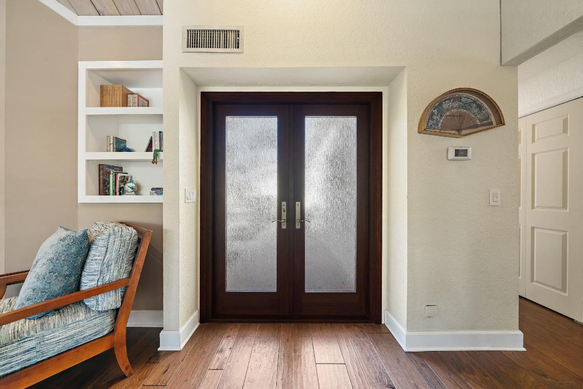 OCEAN WALK PLACE - Residential