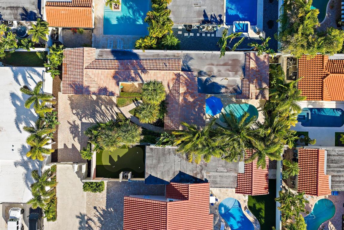 OCEAN WALK PLACE - Residential