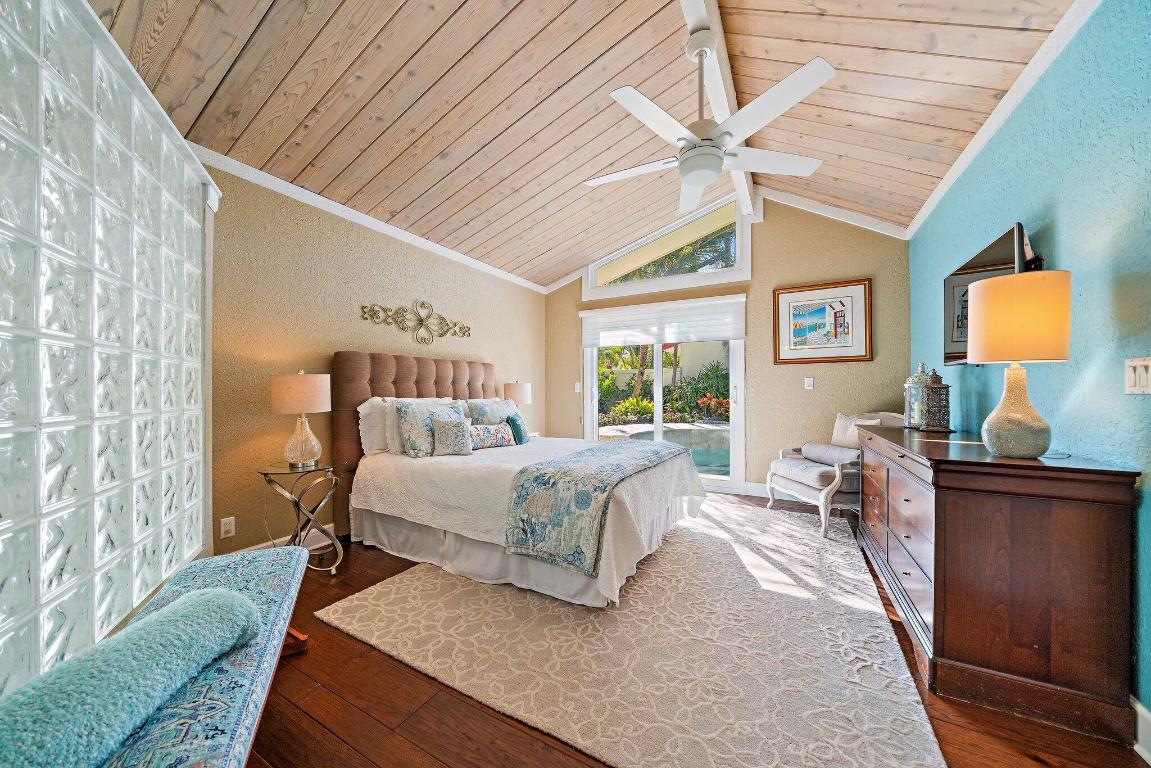 OCEAN WALK PLACE - Residential