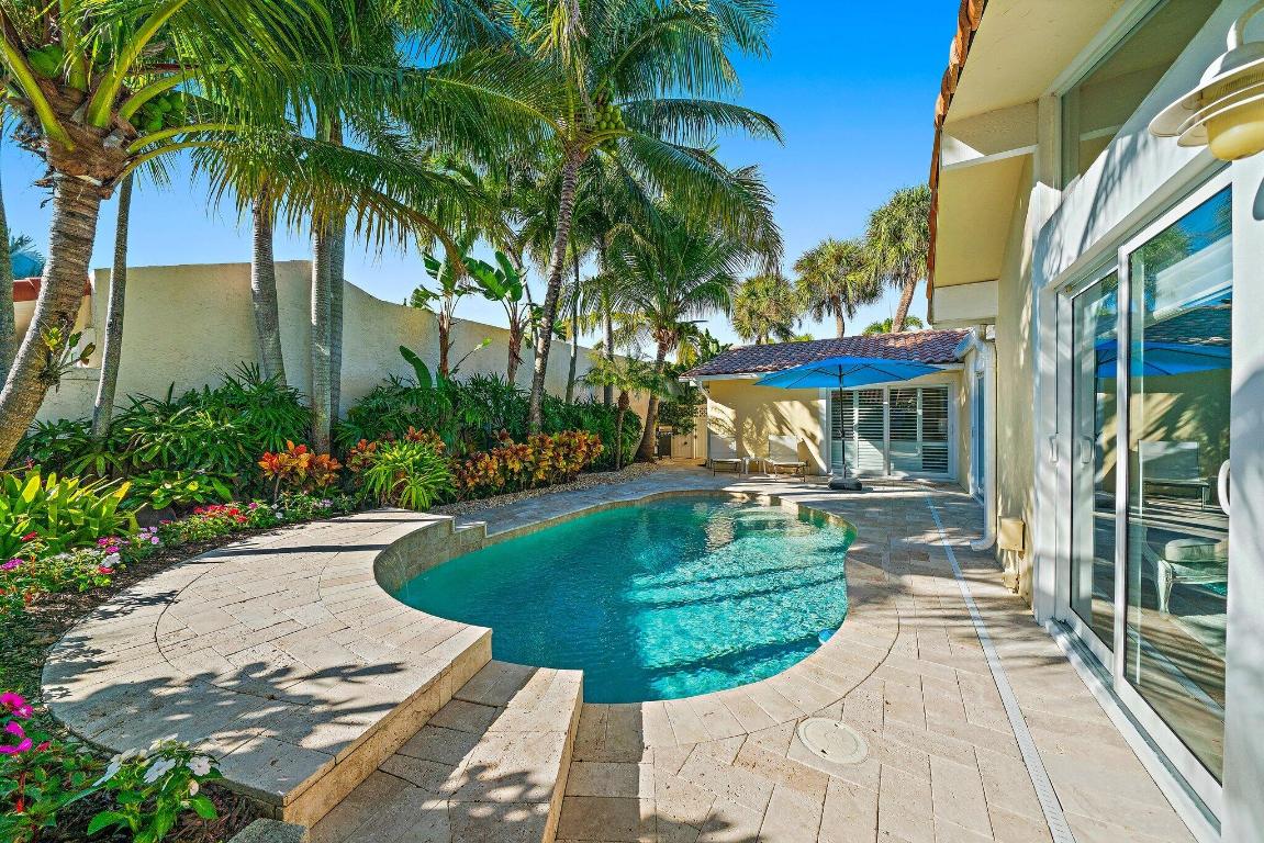 OCEAN WALK PLACE - Residential