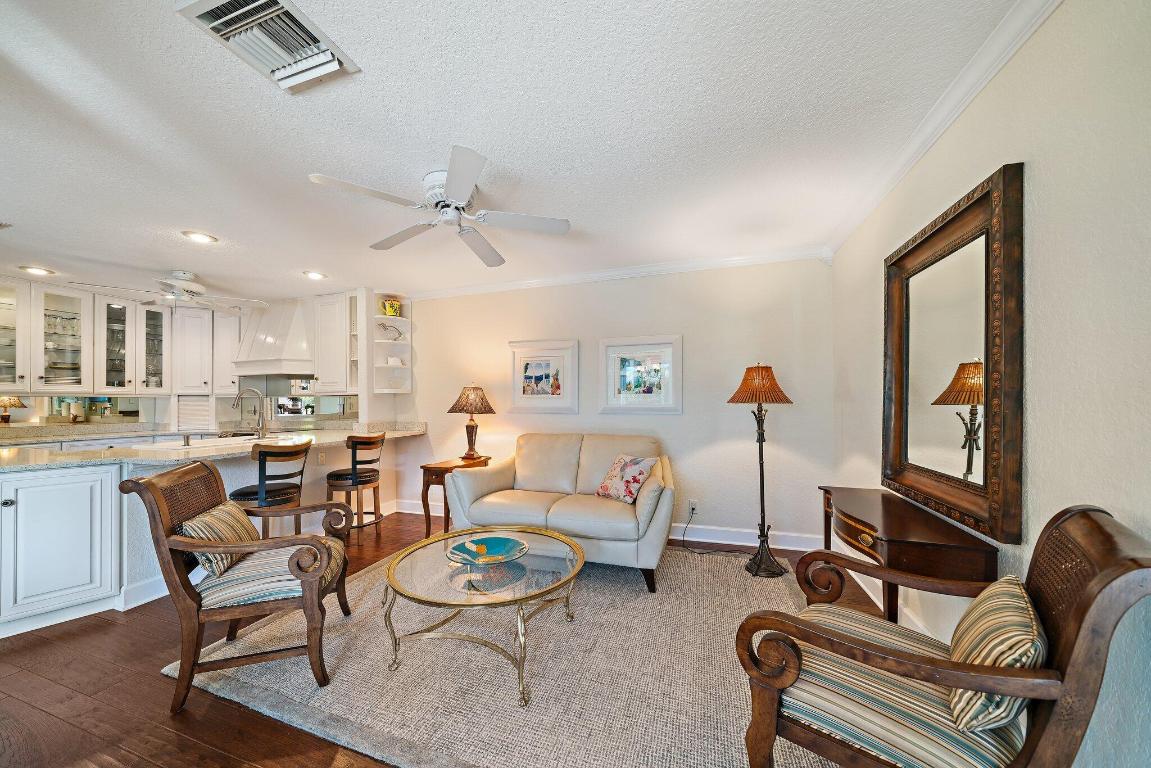 OCEAN WALK PLACE - Residential