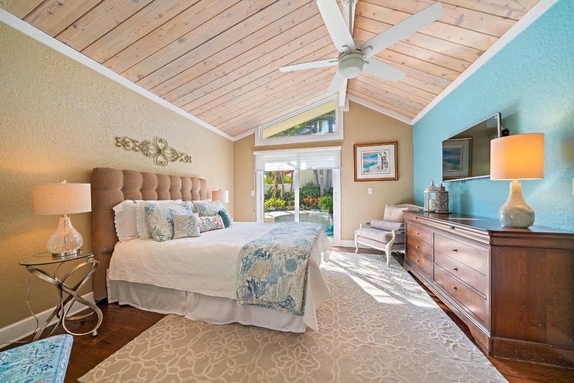 OCEAN WALK PLACE - Residential