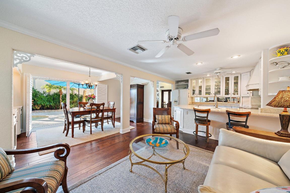 OCEAN WALK PLACE - Residential