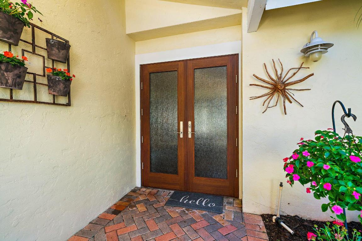 OCEAN WALK PLACE - Residential