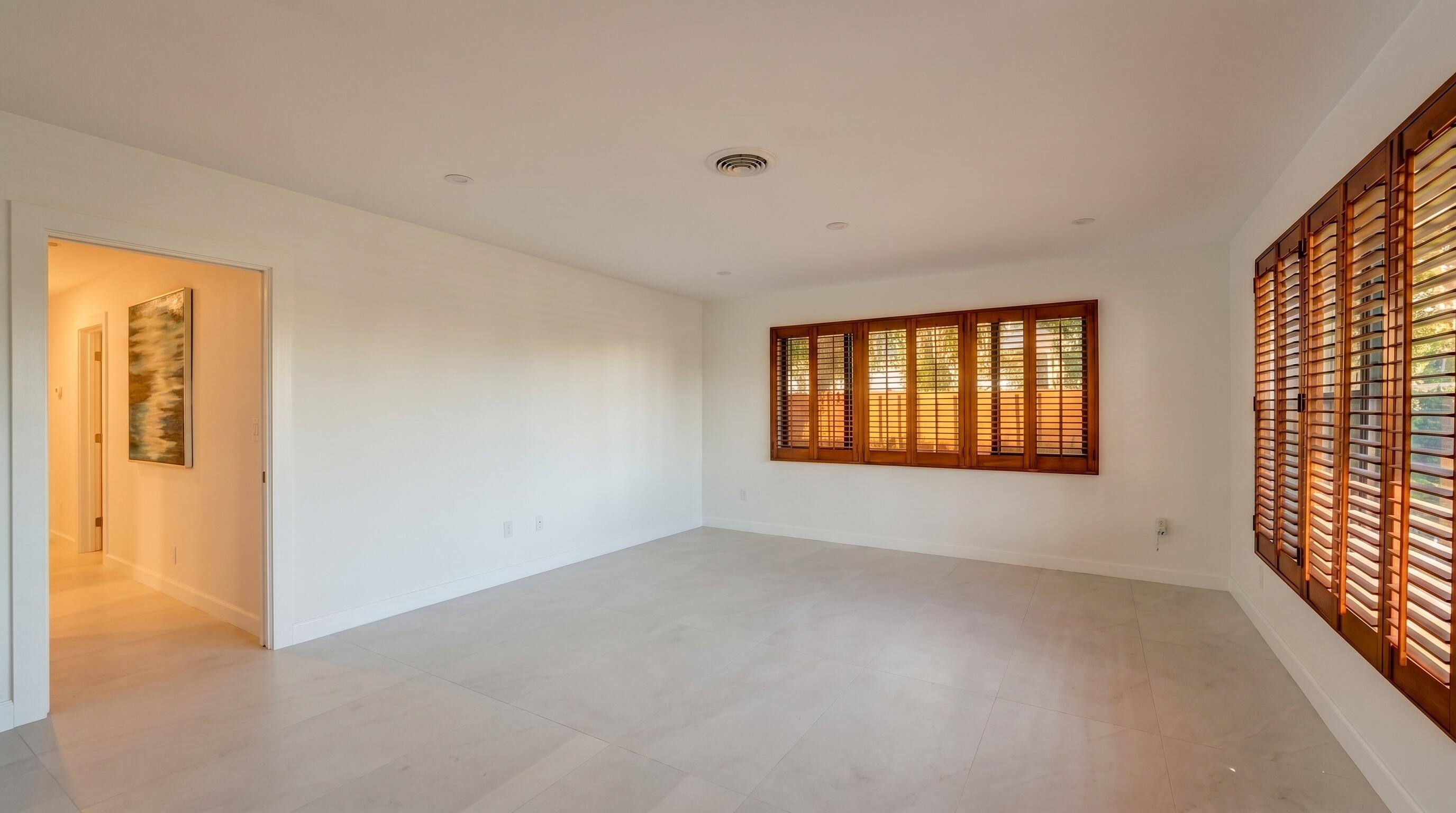 HOLLYWOOD - Residential