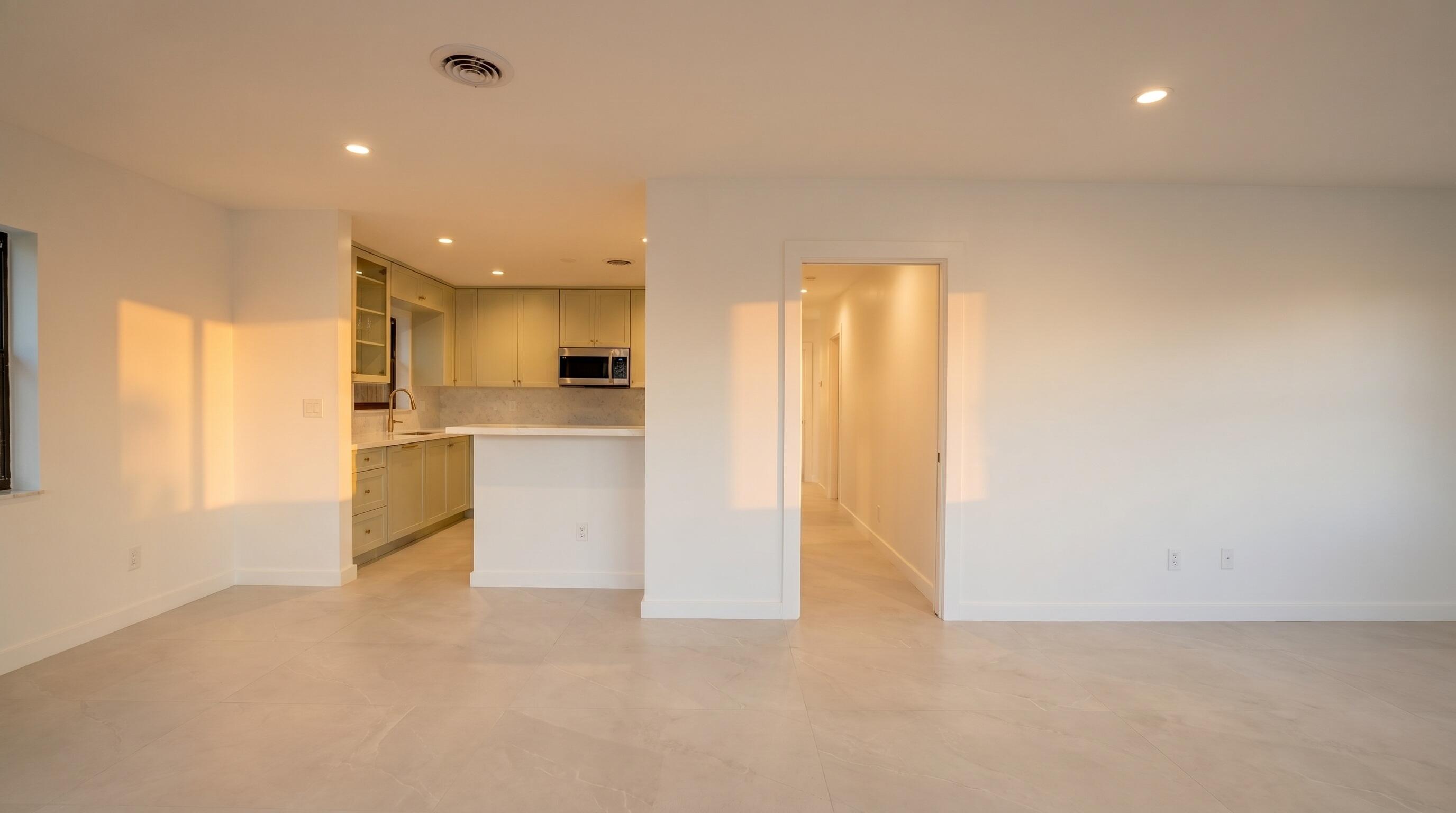 HOLLYWOOD - Residential