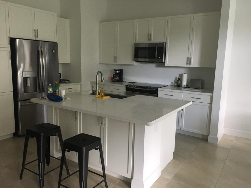 POINTE 100 CONDO - Residential Lease