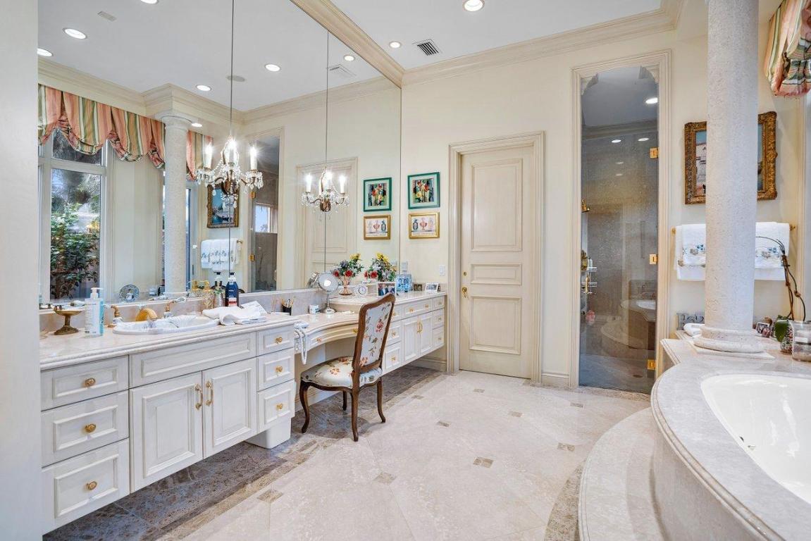 SAILFISH POINT - Residential