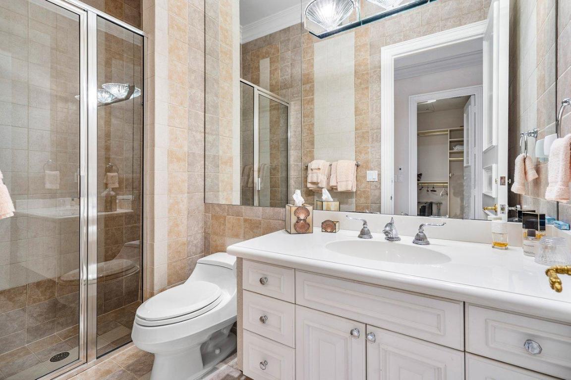 SAILFISH POINT - Residential