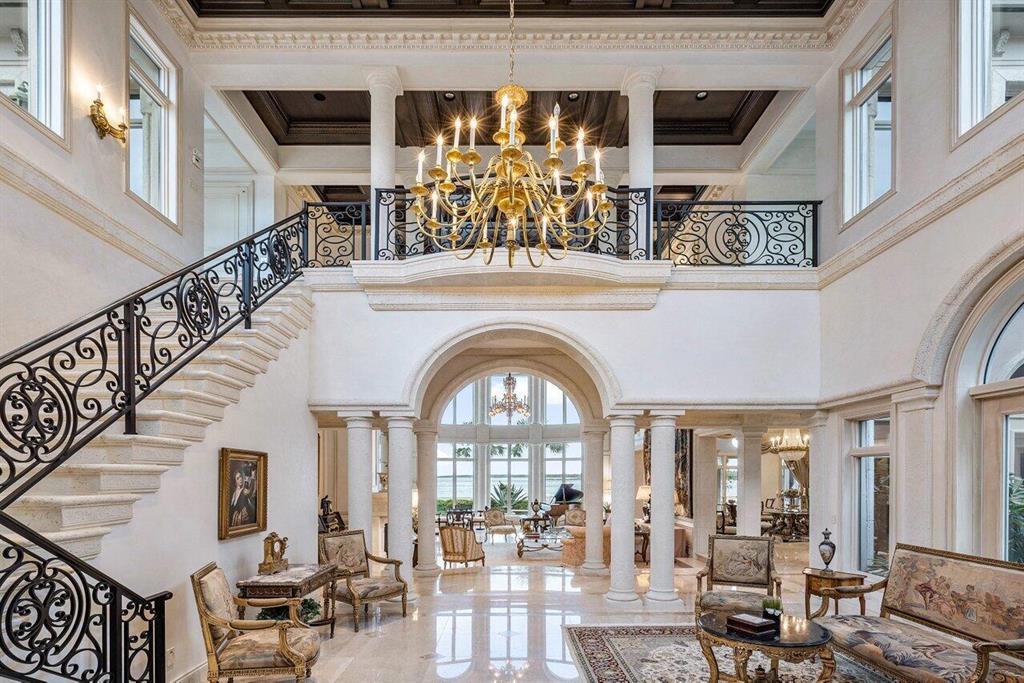 SAILFISH POINT - Residential