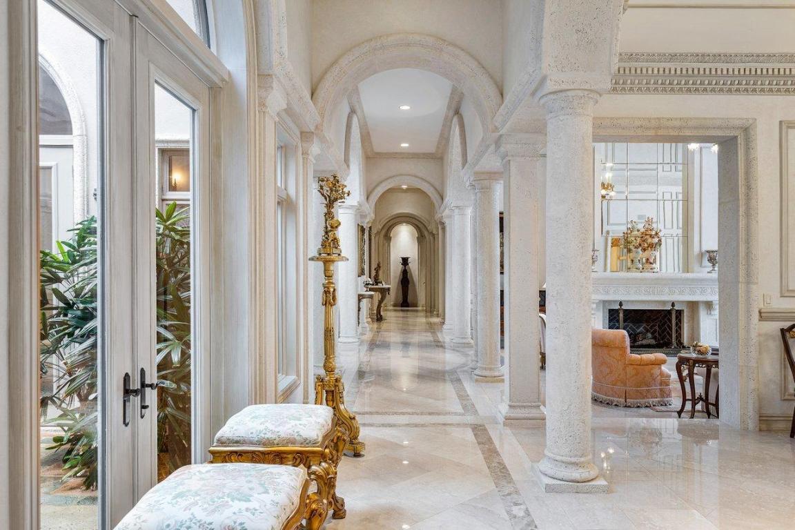 SAILFISH POINT - Residential