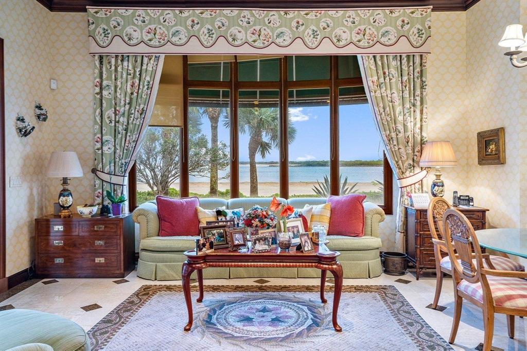 SAILFISH POINT - Residential