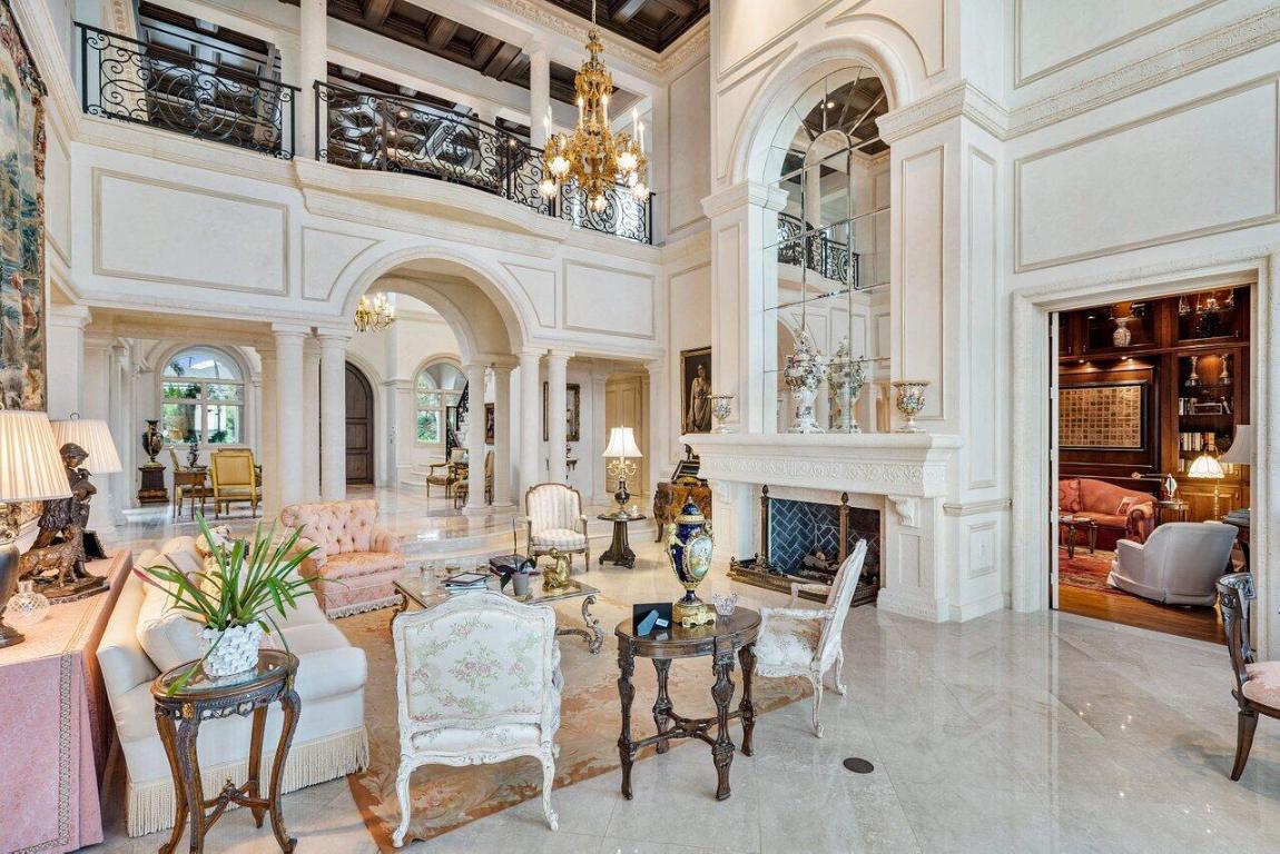 SAILFISH POINT - Residential