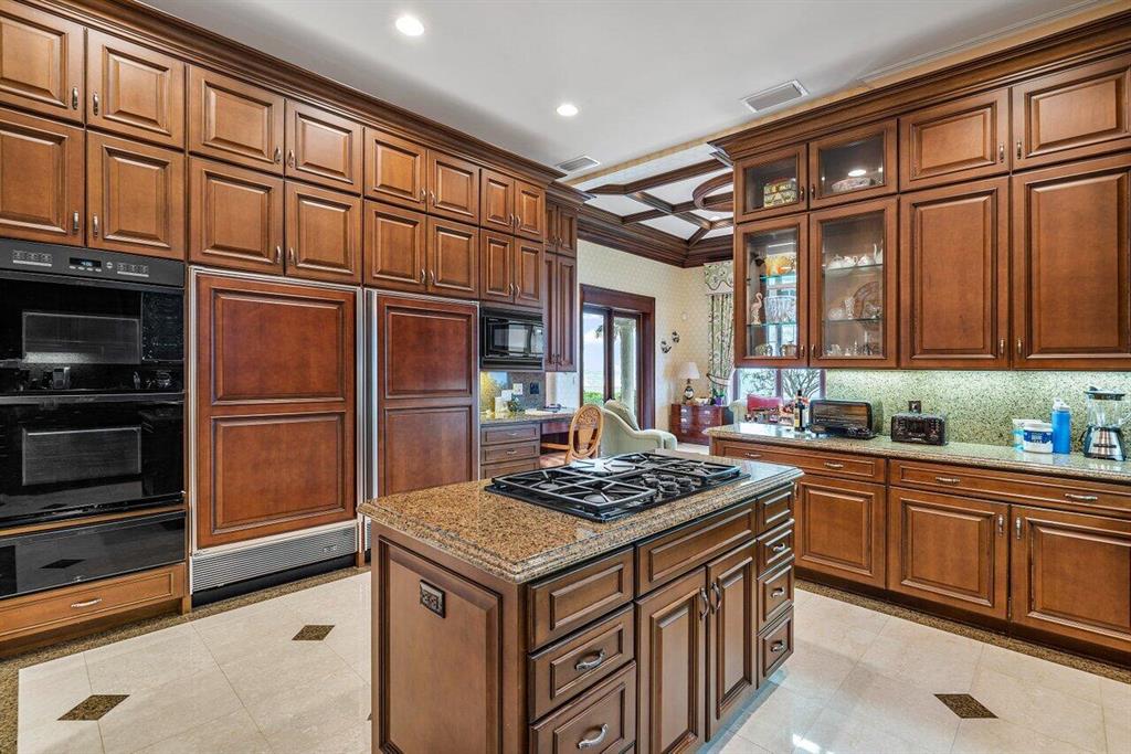 SAILFISH POINT - Residential