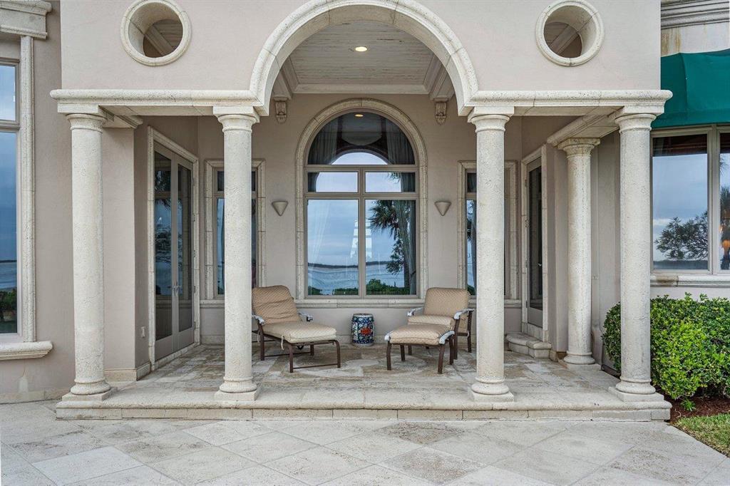 SAILFISH POINT - Residential