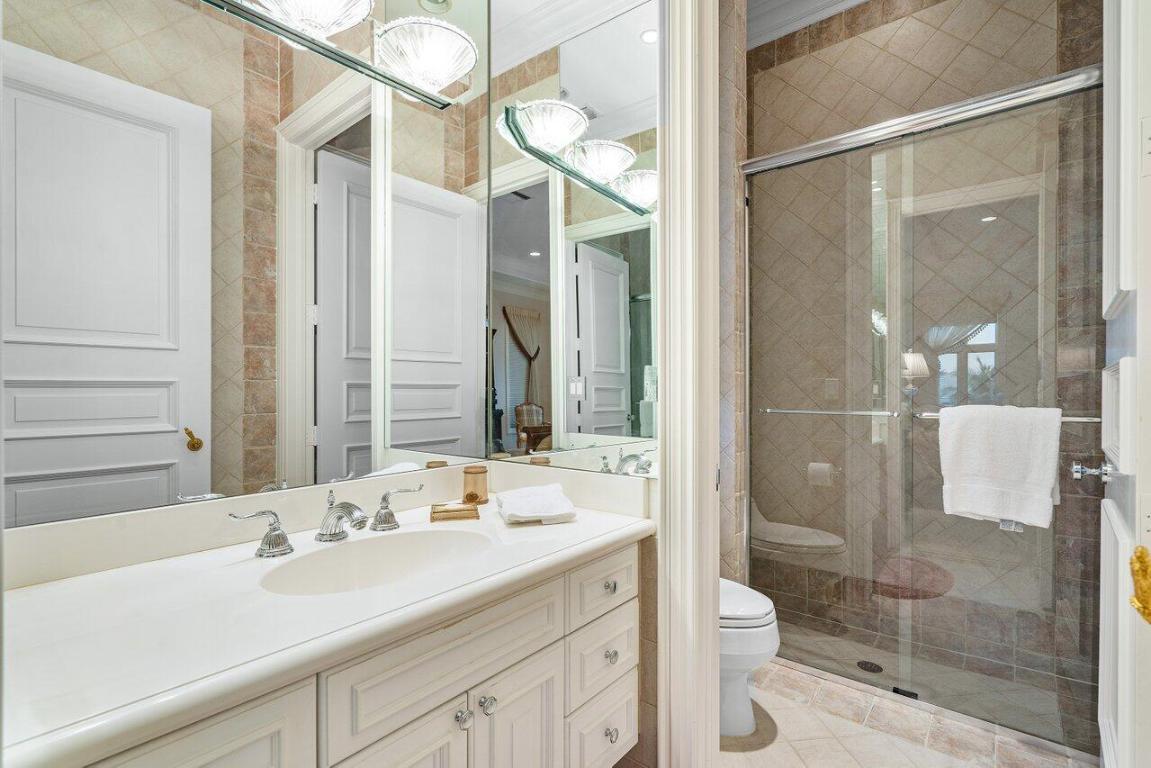 SAILFISH POINT - Residential