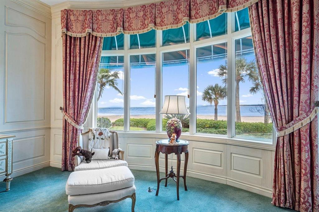 SAILFISH POINT - Residential