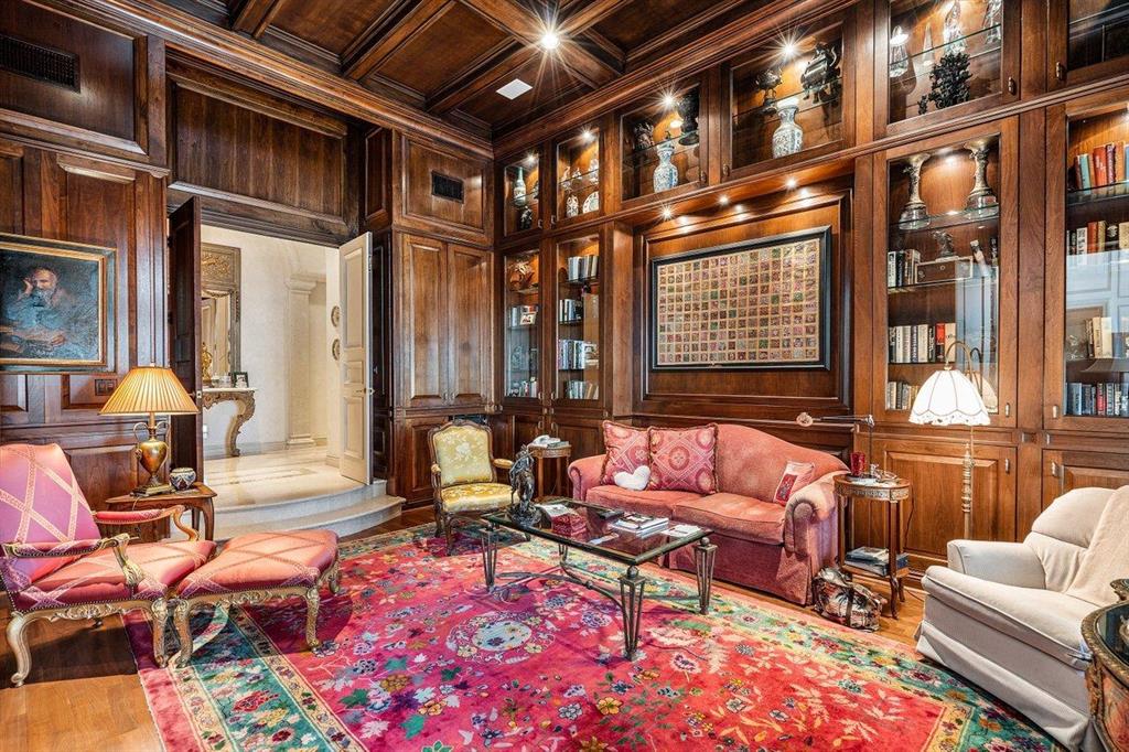 SAILFISH POINT - Residential