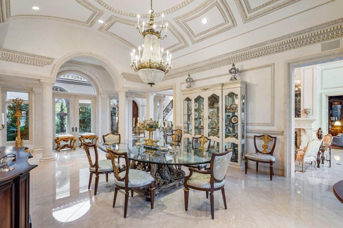 SAILFISH POINT - Residential