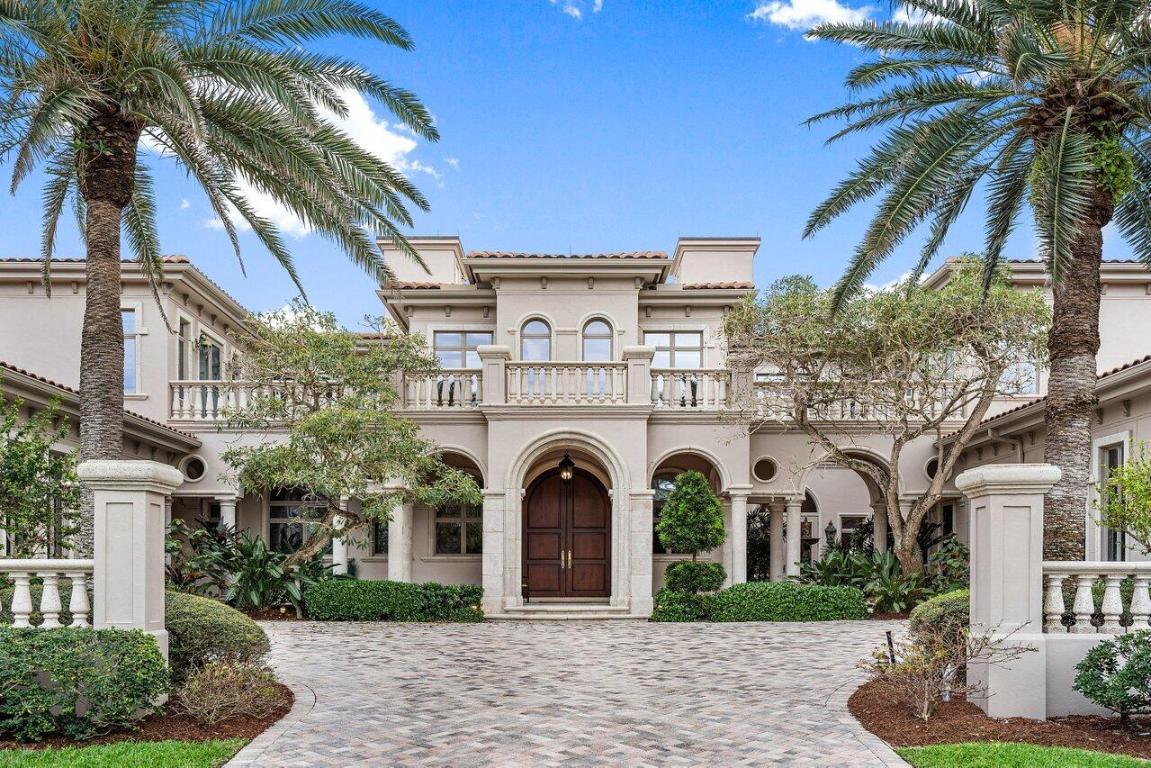 SAILFISH POINT - Residential