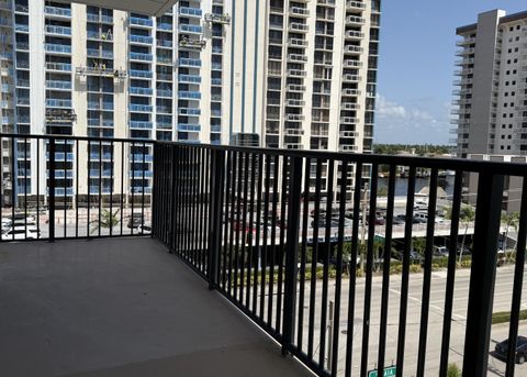 Tiny photo for 2101 S Ocean Drive #505, Hollywood, FL 33019 (MLS # B26052349)