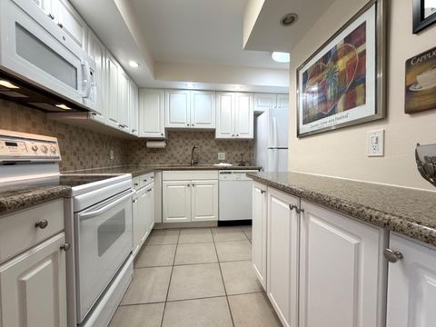 Tiny photo for 2101 S Ocean Drive #505, Hollywood, FL 33019 (MLS # B26052349)