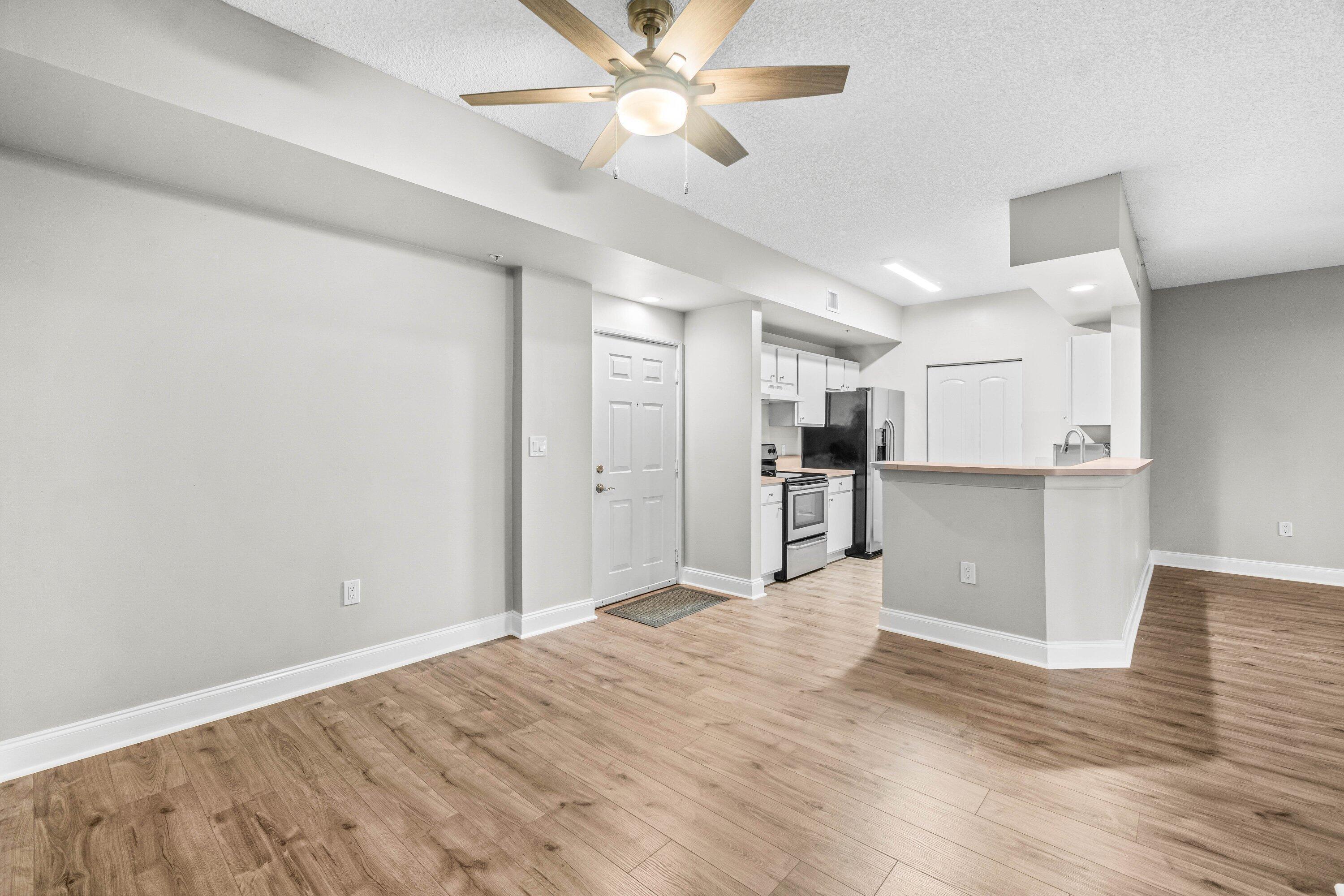 HYPOLUXOS MARINERS CAY CONDO - Residential Lease