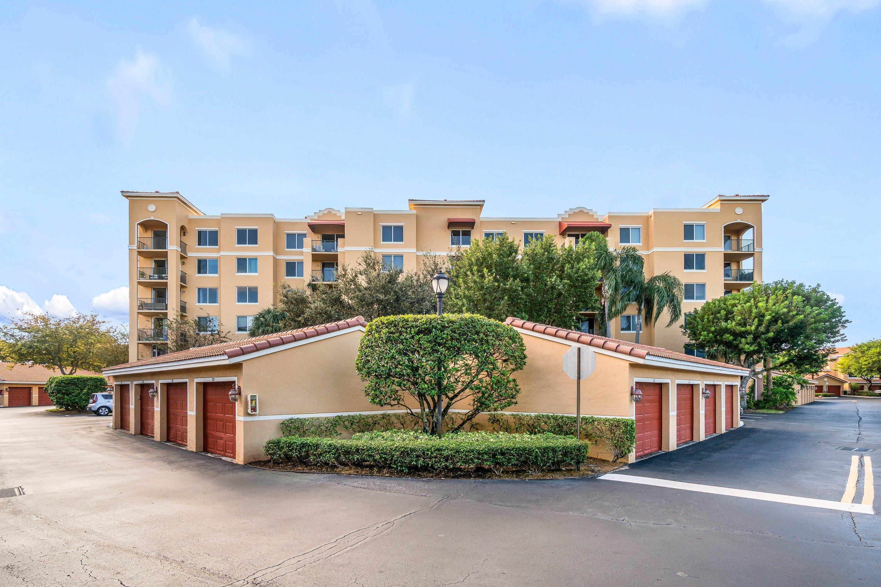 HYPOLUXOS MARINERS CAY CONDO - Residential Lease