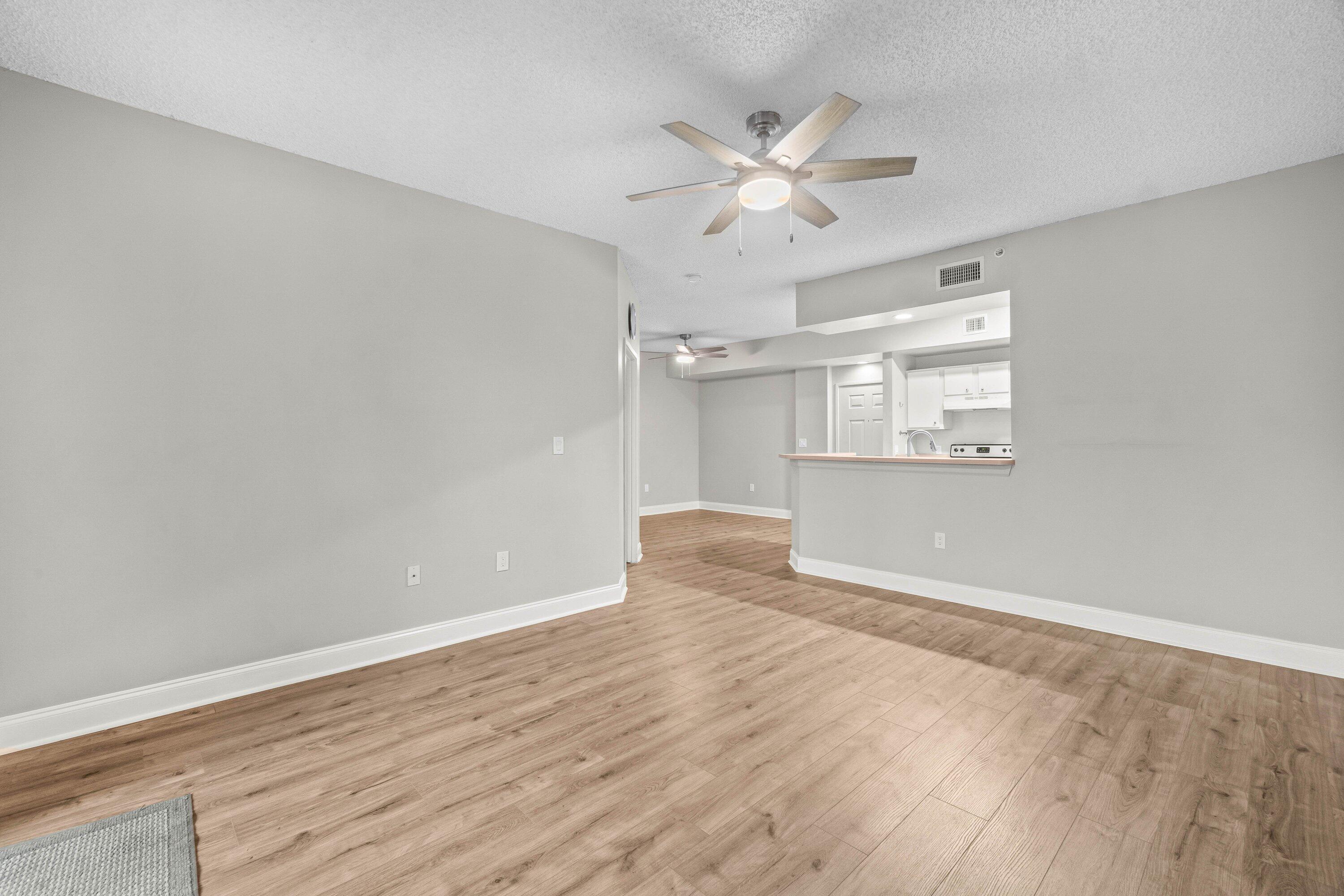 HYPOLUXOS MARINERS CAY CONDO - Residential Lease