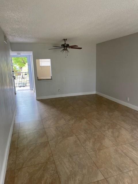 7501 NW 16th St 3209