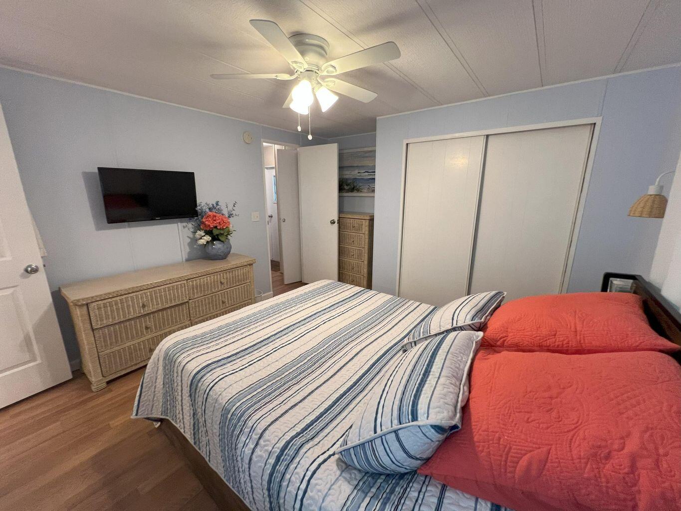 LAKESIDE VILLAGE MOBILE HOME PARK CO-OP - Residential