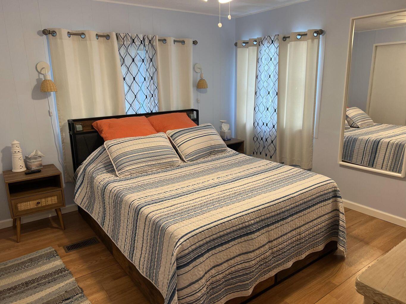 LAKESIDE VILLAGE MOBILE HOME PARK CO-OP - Residential