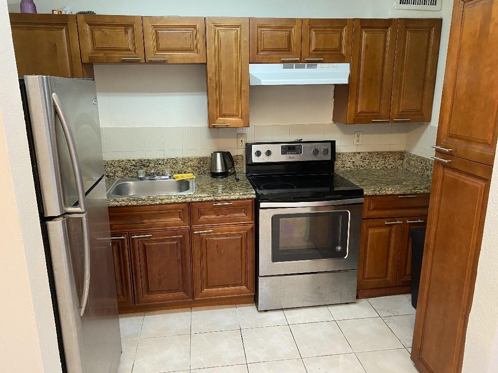 4717 SW 33rd Ave 102
