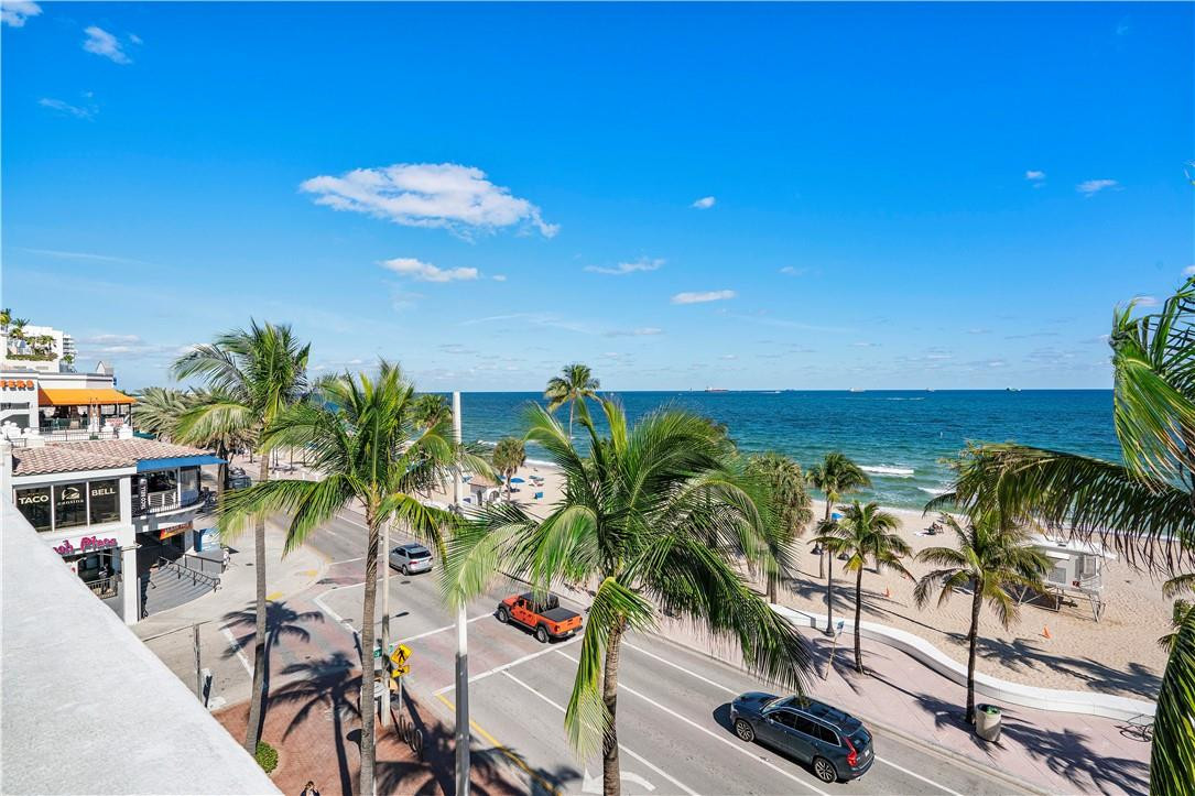 LAS OLAS BEACH CLUB - Residential