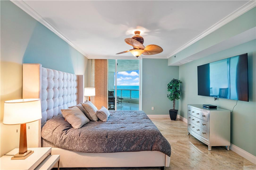 LAS OLAS BEACH CLUB - Residential