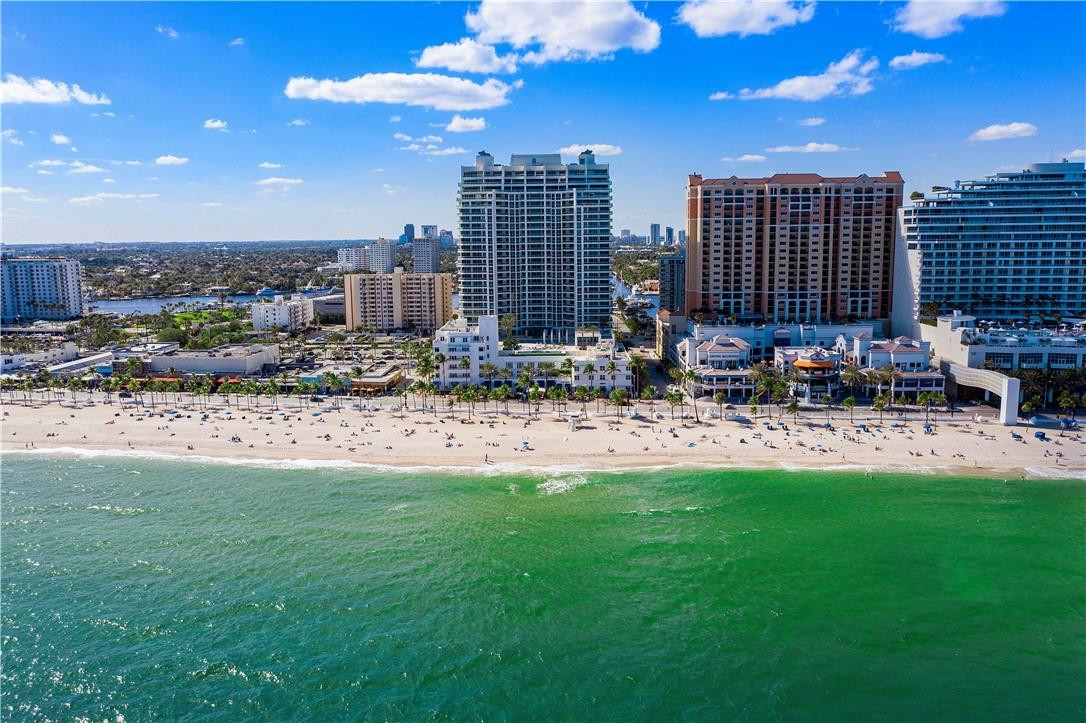 LAS OLAS BEACH CLUB - Residential