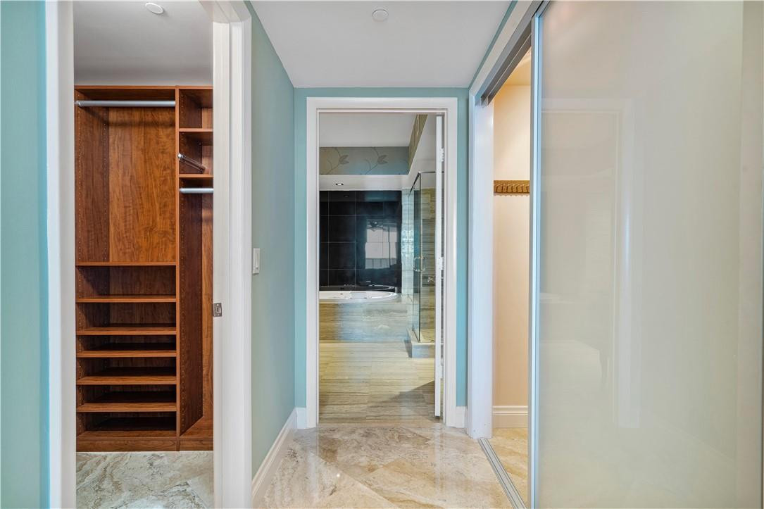 LAS OLAS BEACH CLUB - Residential