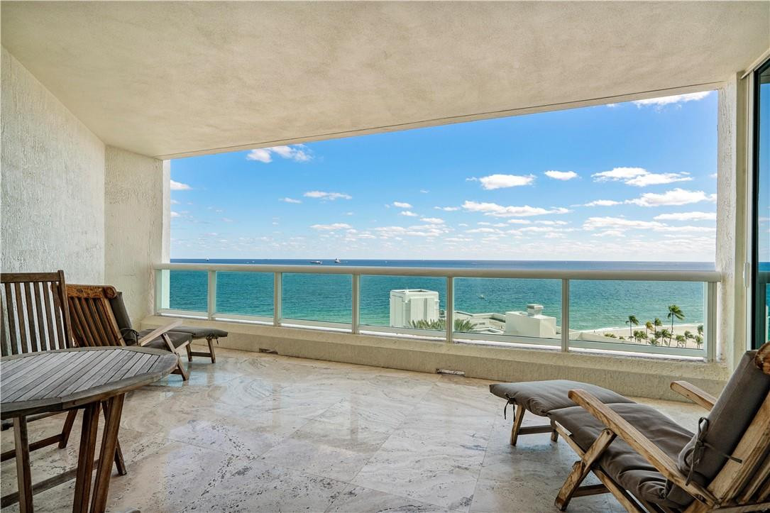 LAS OLAS BEACH CLUB - Residential