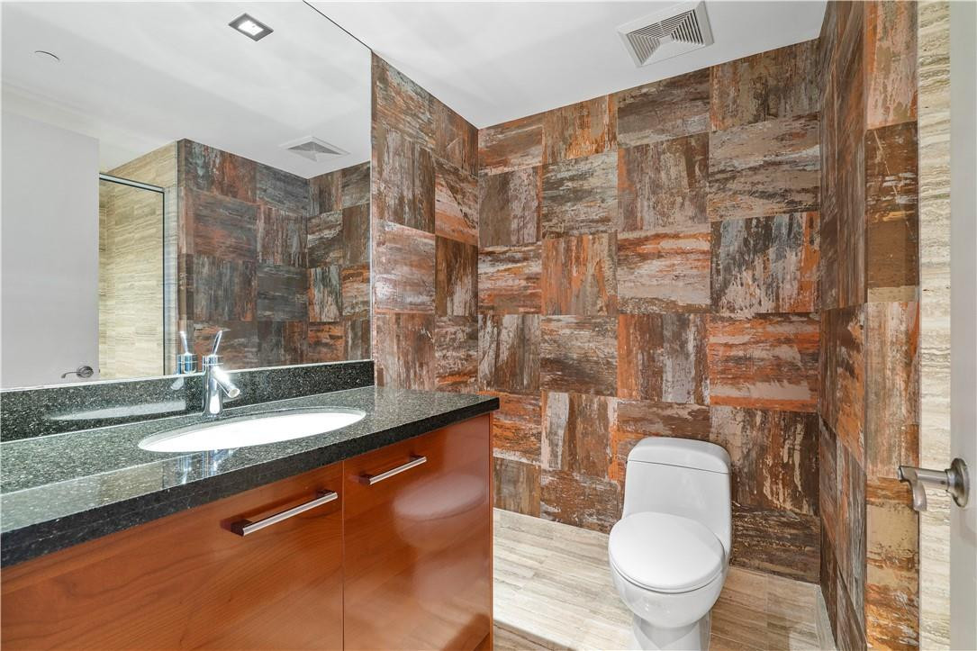 LAS OLAS BEACH CLUB - Residential