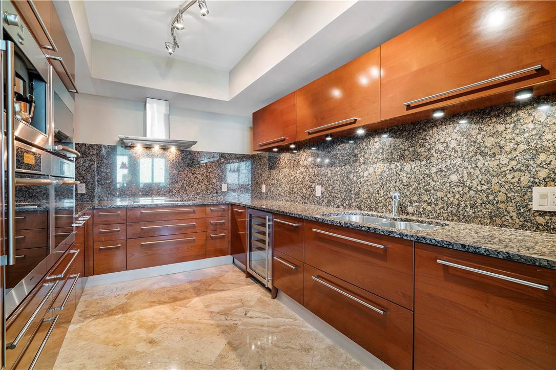 LAS OLAS BEACH CLUB - Residential